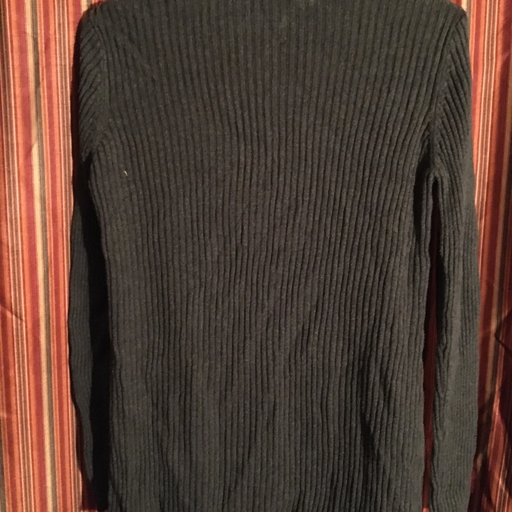 Shirt - Picture 2 of 4